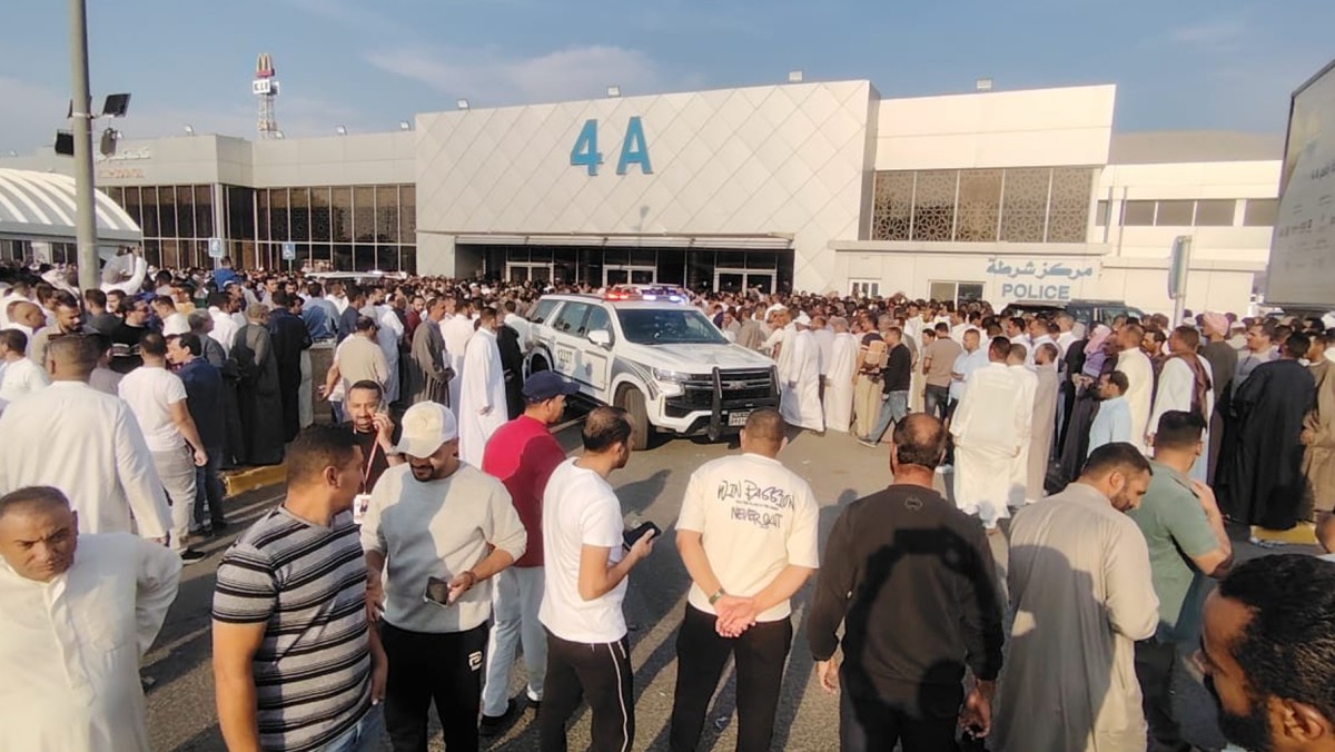 انطلاق عملية تصويت الجالية المصرية في الكويت بانتخابات مجلس النواب