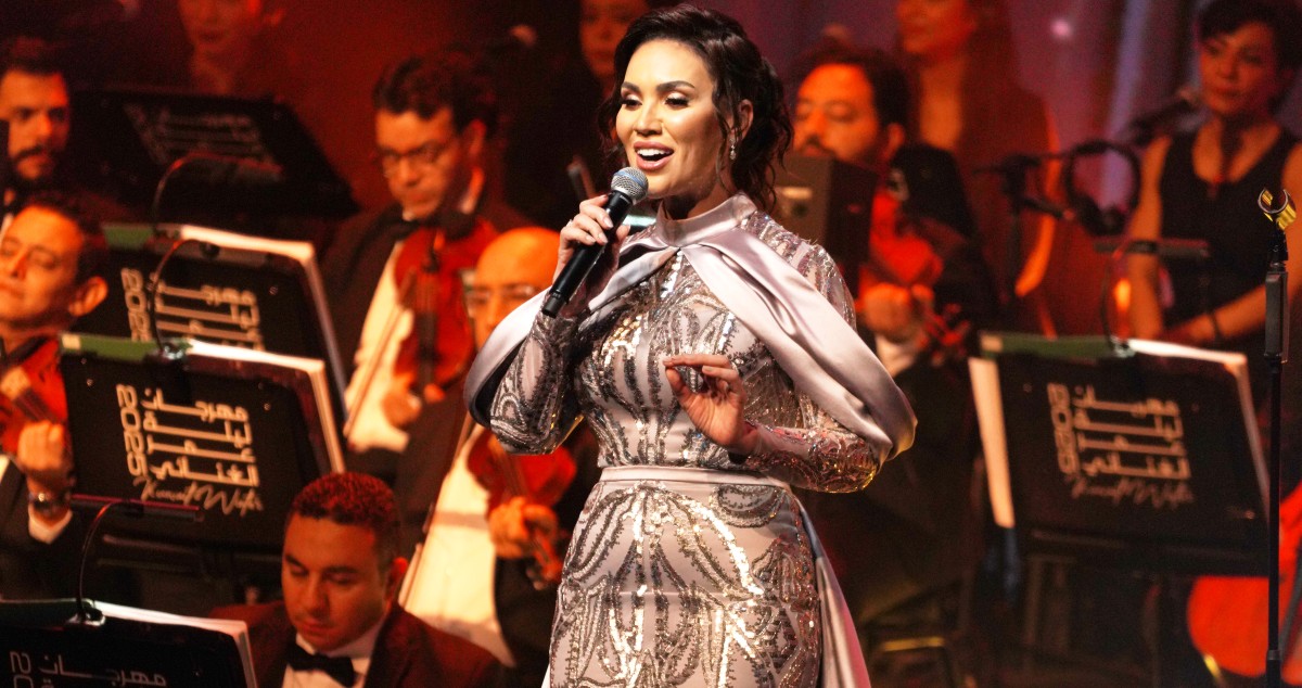 مي فاروق... آخر سلطنة رسمت لوحات الطرب الأصيل بصوتها