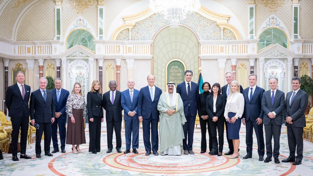 سمو الأمير: تعزيز المسارات الاستثمارية الجديدة والتعاون لخلق مجالات اقتصادية أوسع