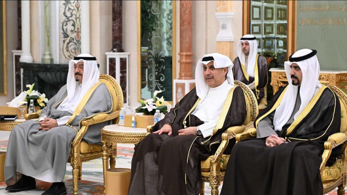 سمو الأمير: تعزيز المسارات الاستثمارية الجديدة والتعاون لخلق مجالات اقتصادية أوسع