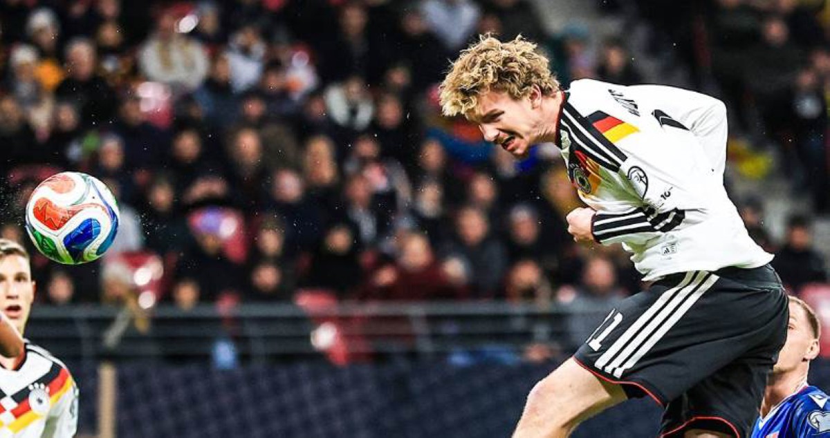 ألمانيا وهولندا إلى المونديال