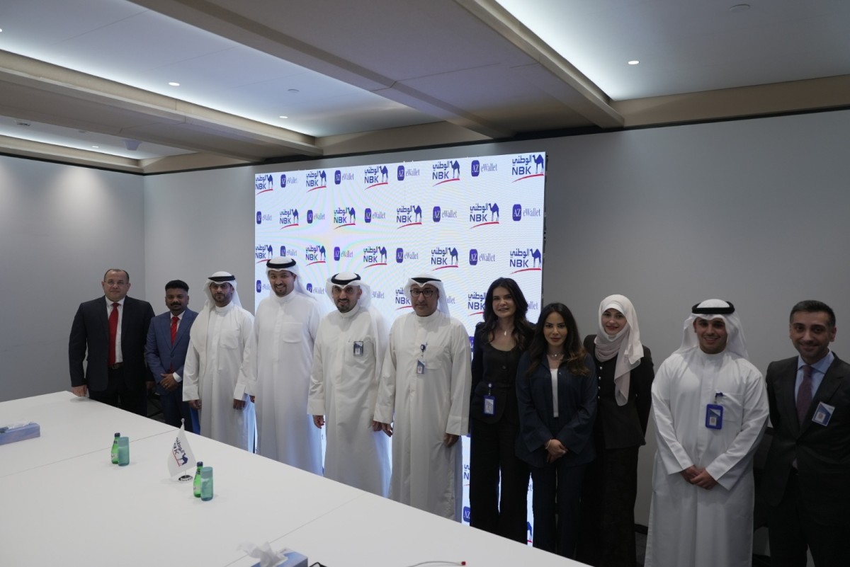 'الوطني' و'AZ eWallet' يوقعان شراكة لتعزيز الابتكار في مجال التكنولوجيا المالية
