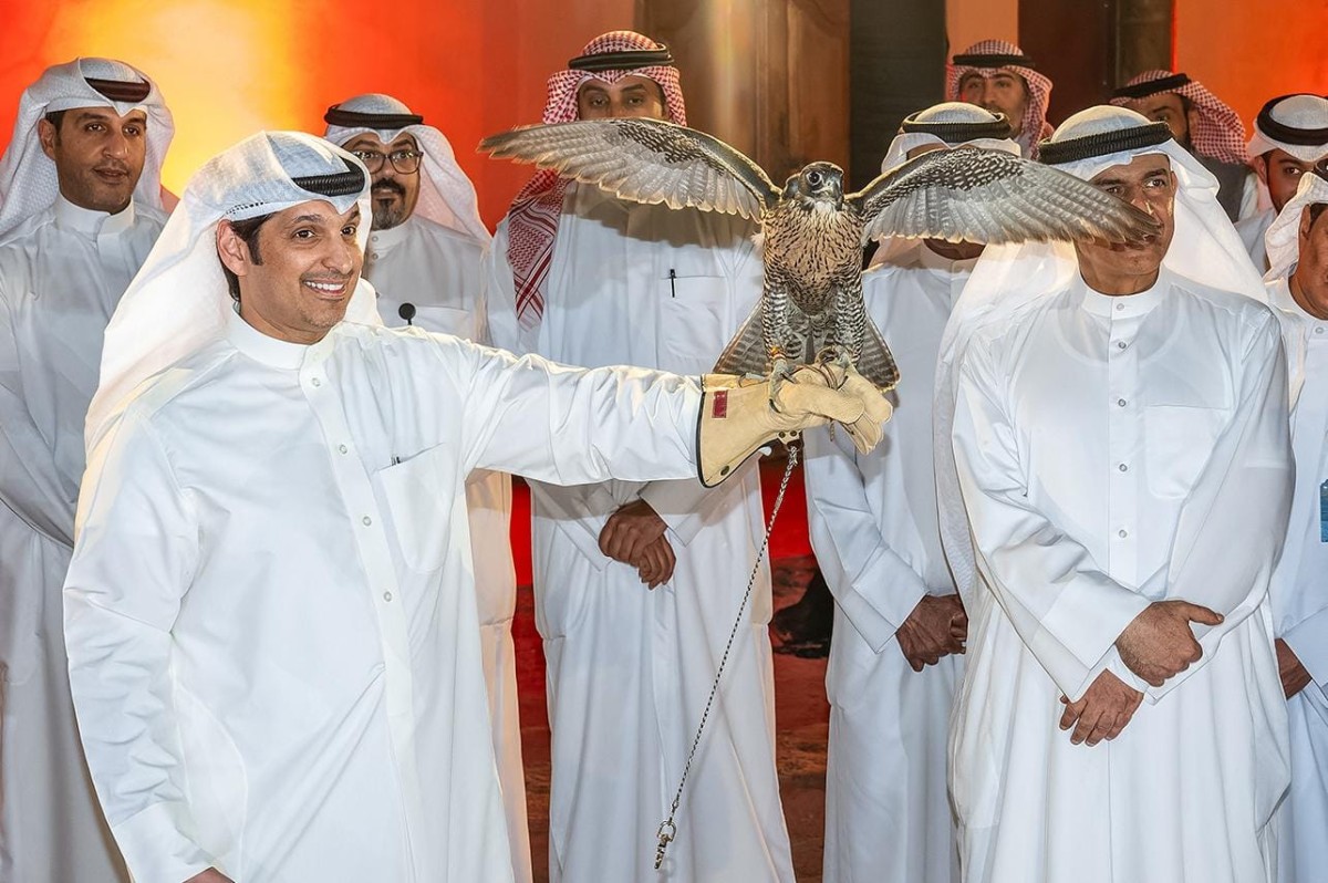 المطيري افتتح موسم الجهراء الثقافي: القصر الأحمر منصة نابضة تجمع الأصالة بروح الحداثة وتفتح آفاقاً للإبداع