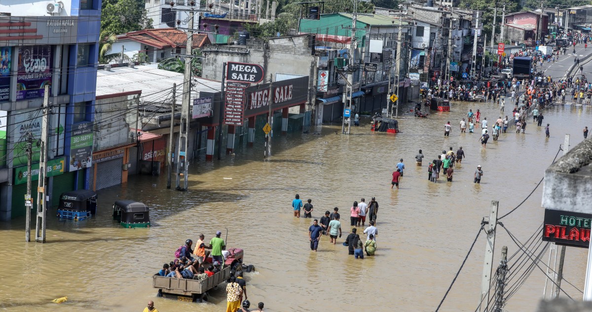 إندونيسيا: ارتفاع حصيلة ضحايا الفيضانات إلى 631 قتيلاً ومليون نازح