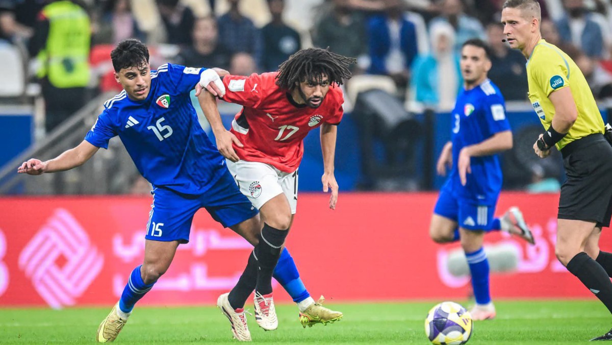 'الفراعنة' ينجو من فخ 'الأزرق'