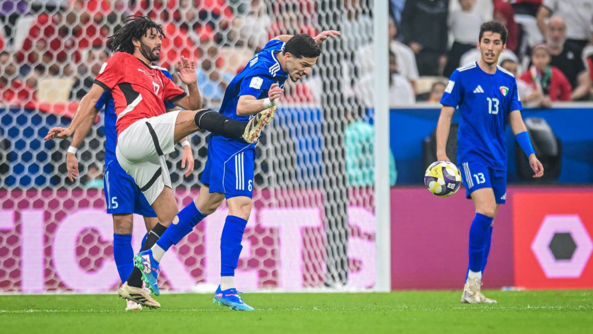 'الفراعنة' ينجو من فخ 'الأزرق'