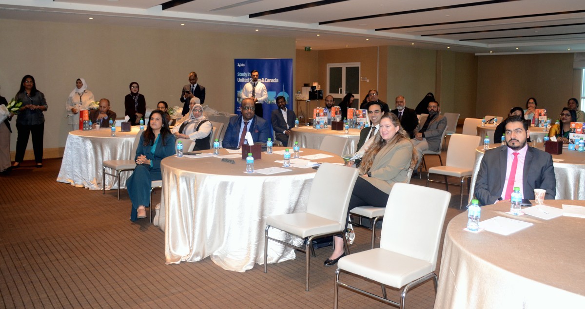 سوتشاك: 14 ألف طالب كويتي ينضمون للدراسة في الجامعات البريطانية سنوياً