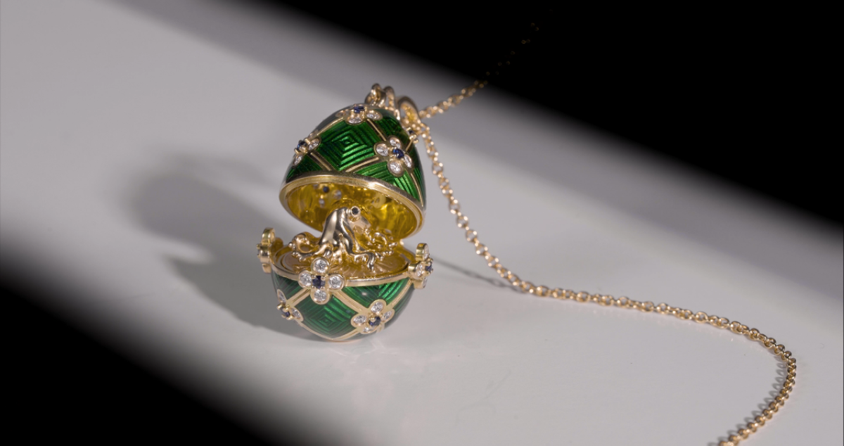 نيوزيلندي يبتلع بيضة 'فابرجيه' مرصّعة بالألماس