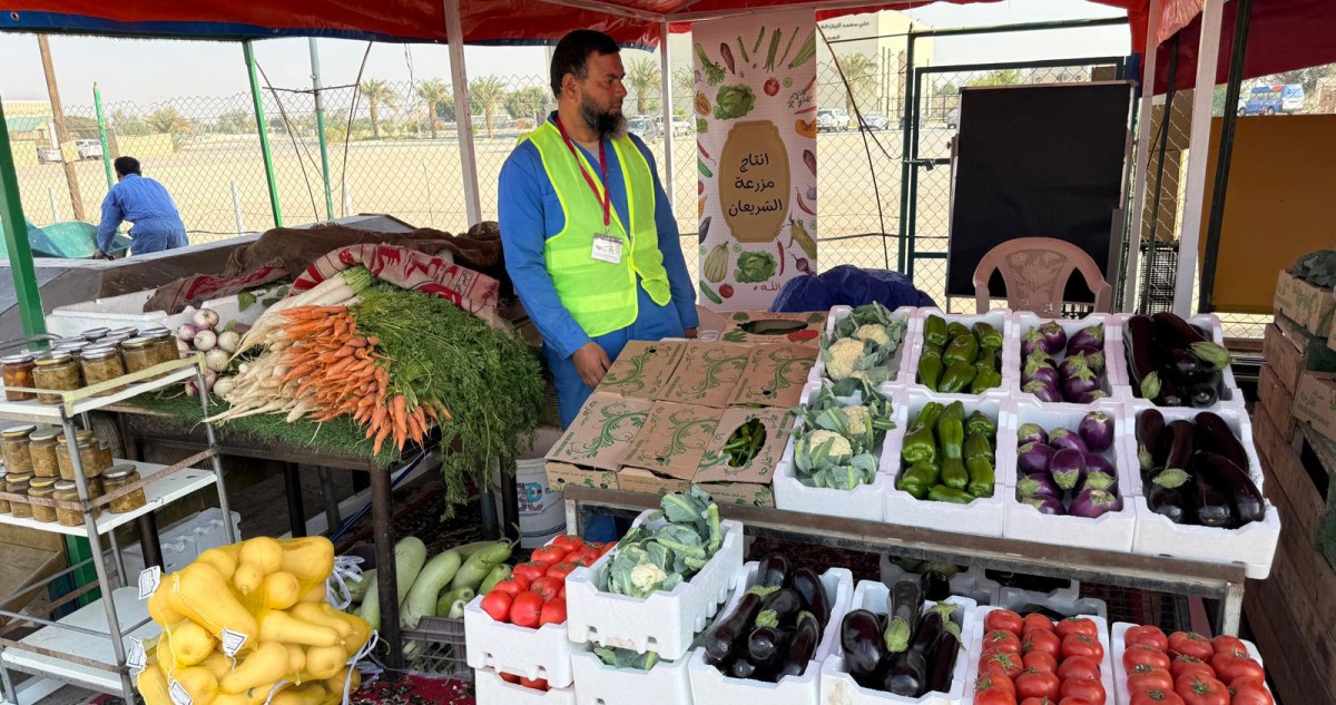 العماني: السوق مرخّص من الجهات المعنية ومنتجاته 'عبدلية' طازجة