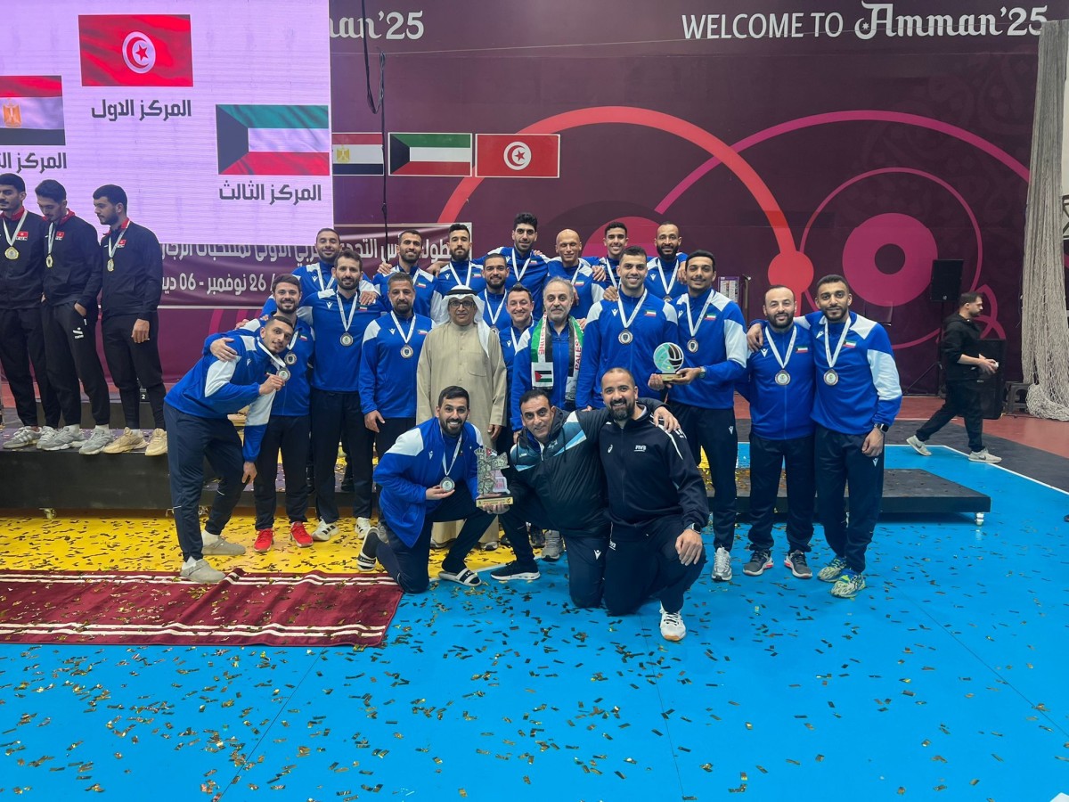 'أزرق الطائرة' ثالث العرب