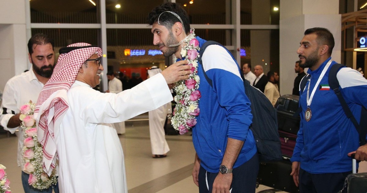 المري استقبل 'أزرق الطائرة' ثالث العرب