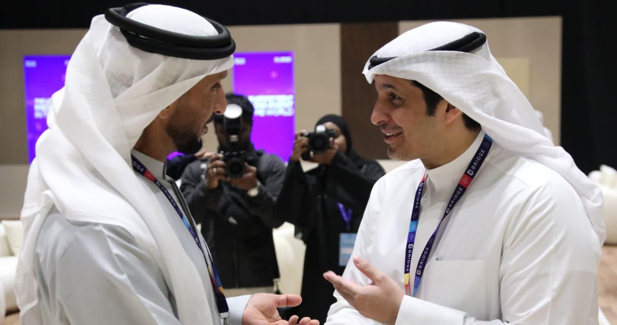 انطلاق قمة 'بريدج 2025' في أبوظبي بمشاركة وزير الإعلام لبحث مستقبل الإعلام العالمي