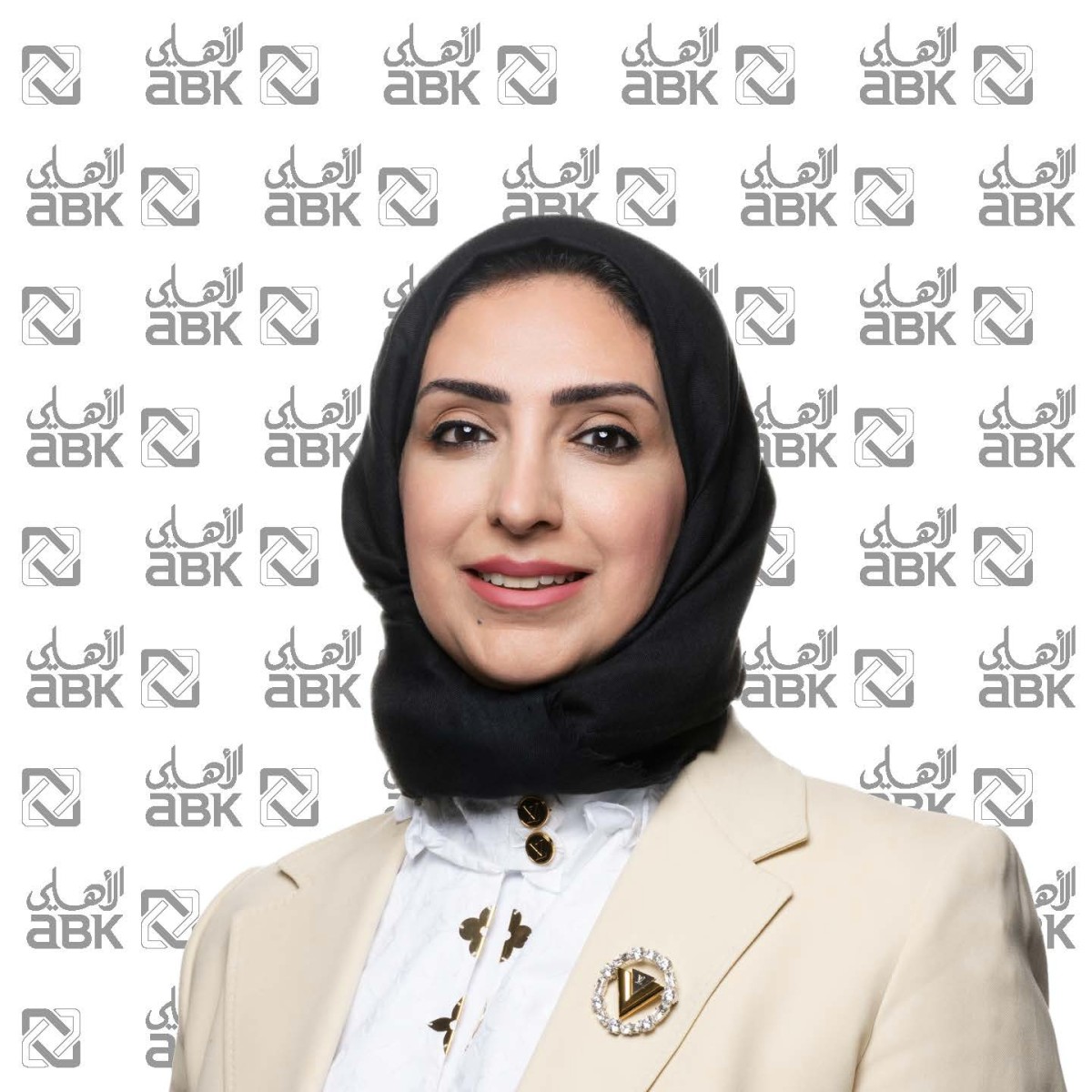 البنك الأهلي الكويتي يجتمع بعميلاته في دار بوشرون للمجوهرات