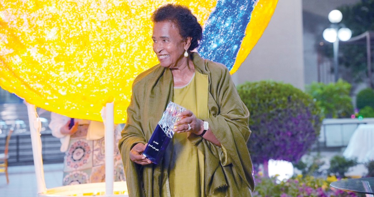 'سلوى الصباح' يكرّم وفود 'غرب آسيا لطائرة' السيدات