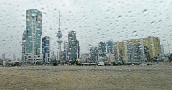 أمطار حتى صباح غد... وطقس مائل للبرودة نهاراً وبارد ليلاً في عطلة نهاية الأسبوع 