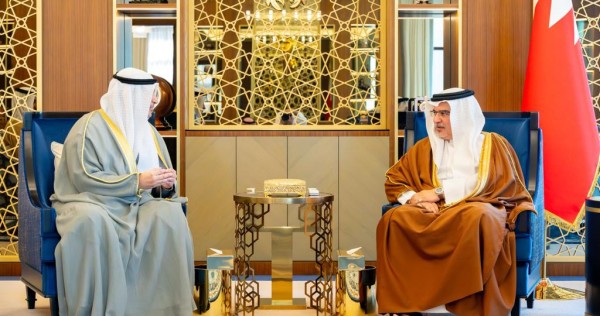 ولي عهد البحرين: العلاقات مع الكويت تستند إلى أسس متينة وراسخة من التعاون والتلاحم الأخوي 