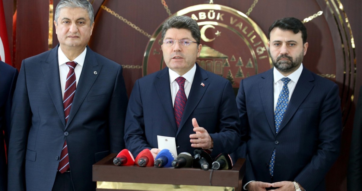 وزير العدل التركي: حادث تحطم طائرة رئيس الأركان الليبي هز بلدنا والتحقيقات وإجراءات الطب الشرعي مستمرة