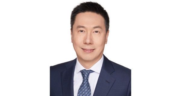 السفير الصيني الجديد يصل إلى الكويت: دفع الشراكة الستراتيجية نحو مزيد من العمق والفاعلية 