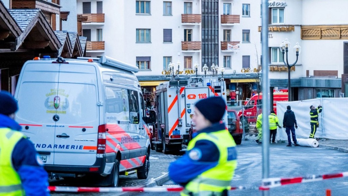 محققو سويسرا يواجهون تحديات كبيرة في تحديد هويات ضحايا حريق 'كران مونتانا' 2 محققو سويسرا يواجهون تحديات كبيرة في تحديد هويات ضحايا حريق 'كران مونتانا'