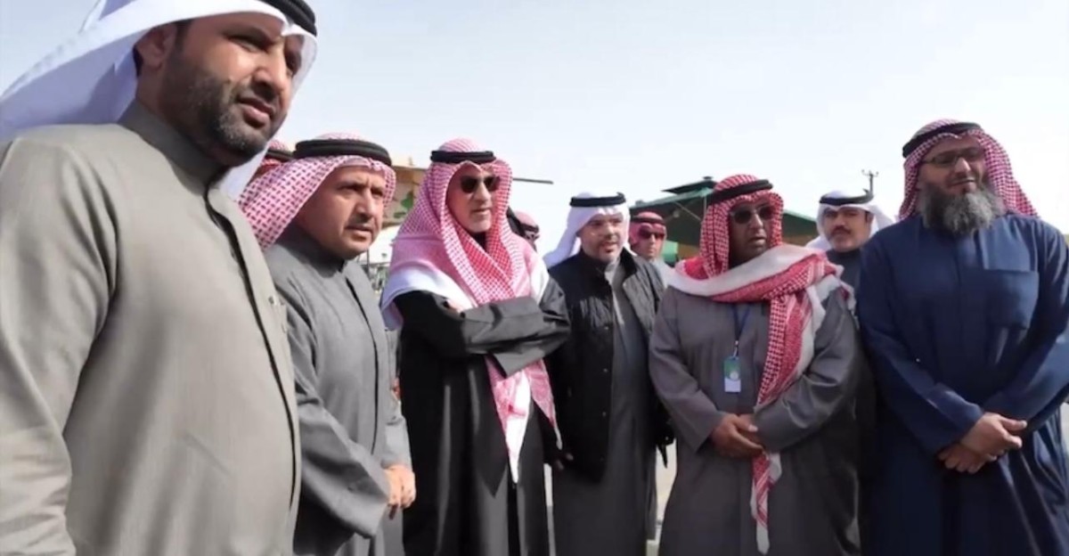 النائب الأول تفقد مزارع وسوق العبدلي: الالتزام بالأنظمة والتعليمات بما يضمن سلامة الجميع