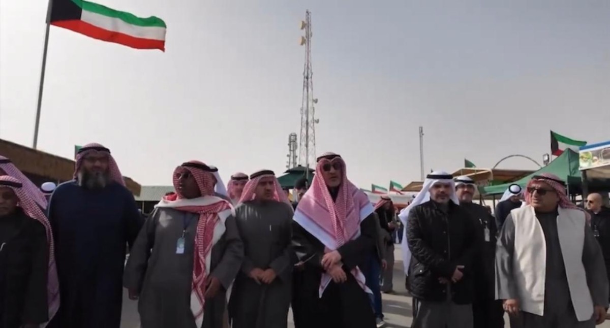 النائب الأول تفقد مزارع وسوق العبدلي: الالتزام بالأنظمة والتعليمات بما يضمن سلامة الجميع
