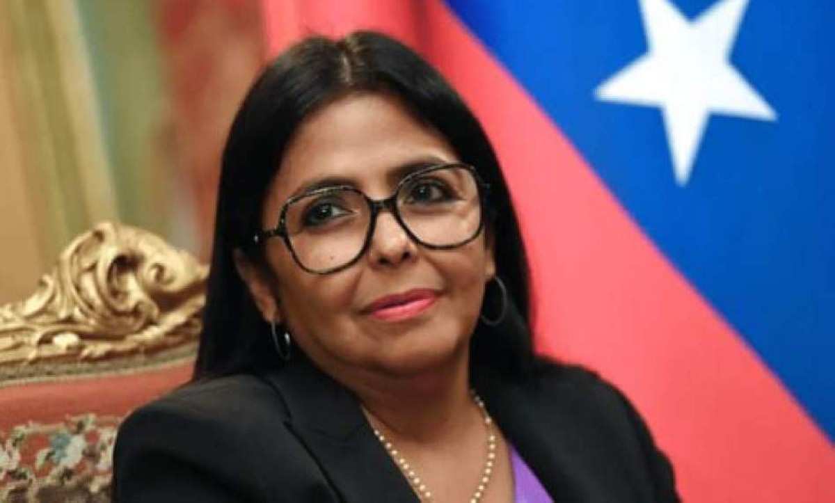 الجيش الفنزويلي يعترف بتعيين ديلسي رودريغيز رئيسة بالوكالة