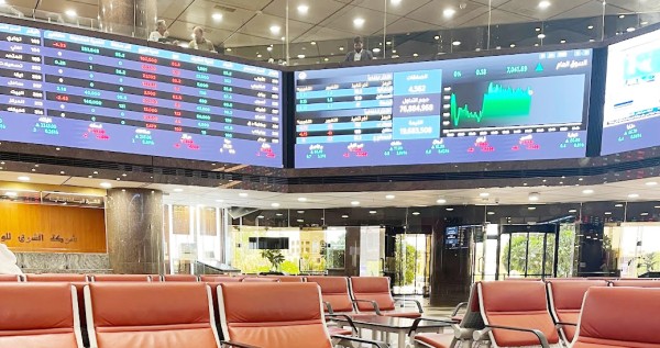 545.92 مليون دينار  استثمارات أجنبية في البورصة خلال 2025