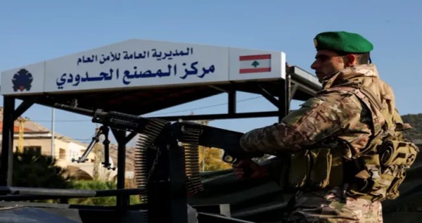 تكليف الجيش اللبناني بملاحقة ضباط النظام السوري البائد لتوقيفهم وإزالة التهديدات الأمنية