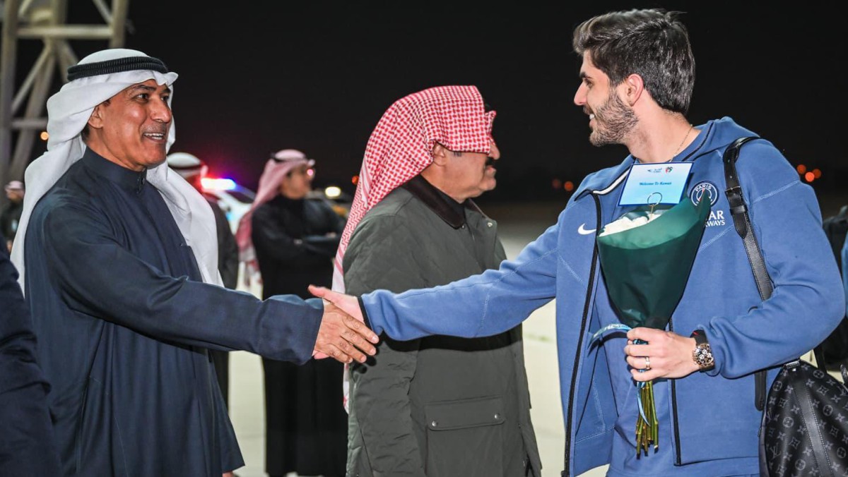 بعثة باريس سان جيرمان وصلت البلاد على متن 'الكويتية' للمشاركة في 'السوبر الفرنسي'