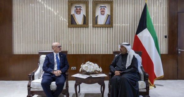 وزير الخارجية يبحث التعاون مع ليوناردو واستلام أوراق اعتماد السفير الصيني