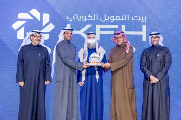 بيت التمويل الكويتي يدعم الإبداع الهندسي في جامعة الكويت - مشاركة فعّالة في معرض التصميم الهندسي