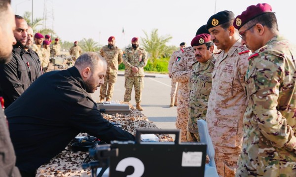 رئيس الأركان يزور الحرس الأميري ويؤكد على تطوير البرامج التدريبية بأساليب عسكرية متقدمة