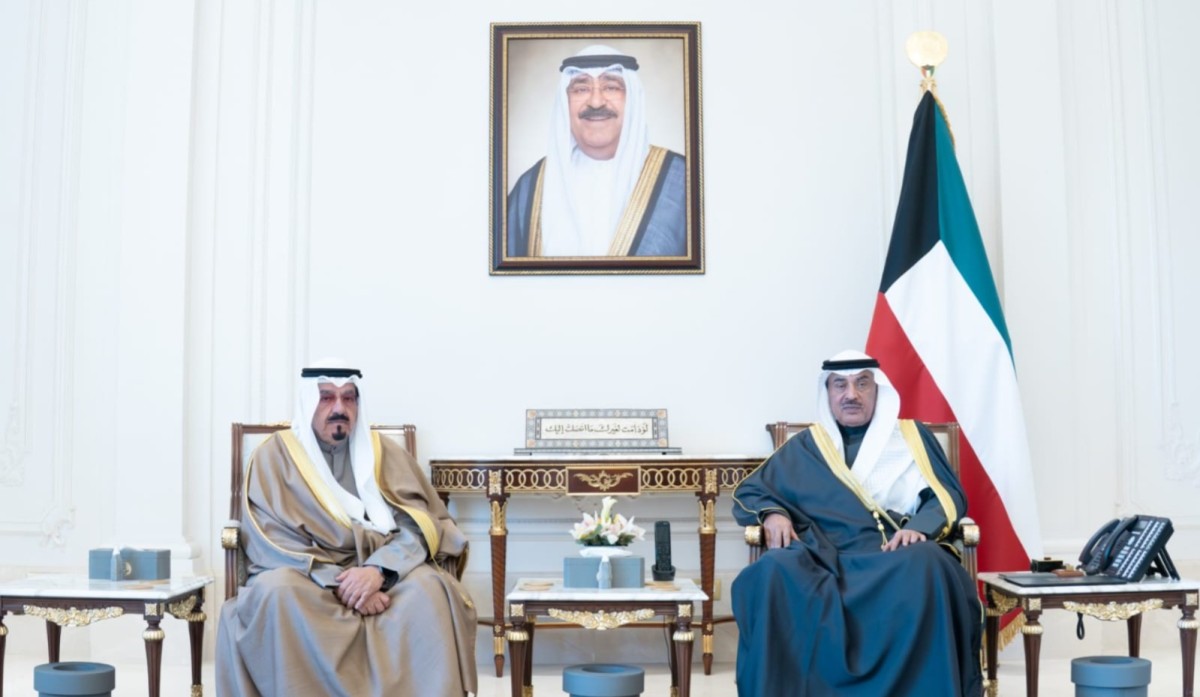 ولي العهد يستقبل العبدالله والحمود واليوسف