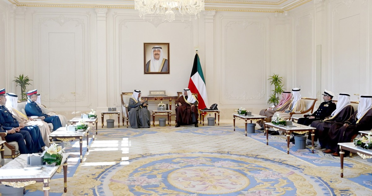 سمو ولي العهد يستقبل النائب الأول ووزير الداخلية البحريني