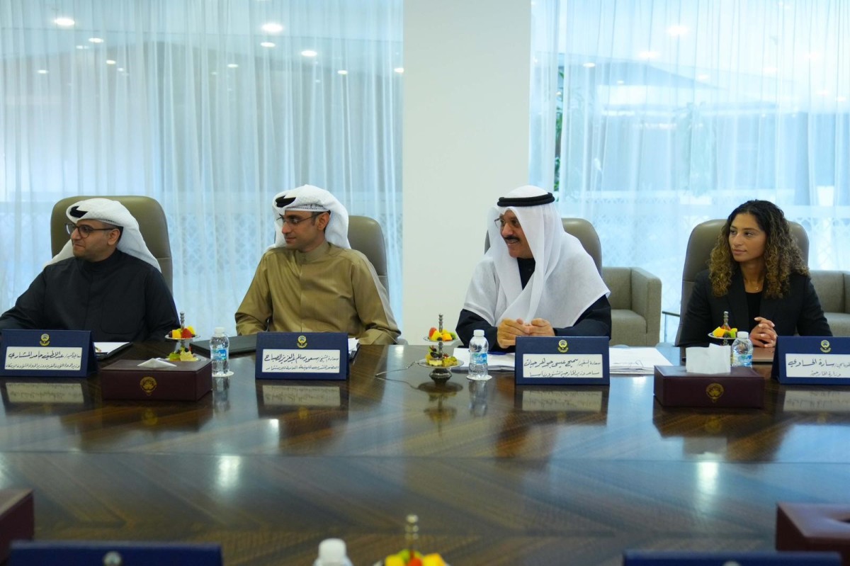 رئيس الوزراء: مواصلة المتابعة الميدانية والرقابة المنتظمة لضمان الحفاظ على وتيرة تنفيذ المشاريع التنموية الكبرى