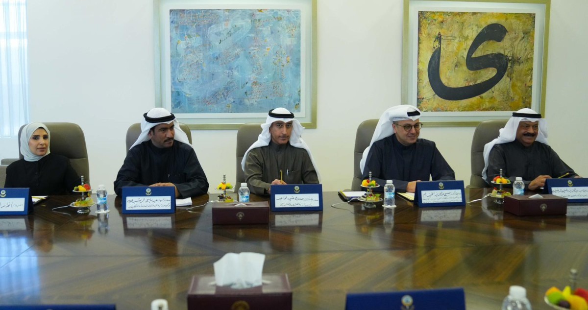 رئيس الوزراء: مواصلة المتابعة الميدانية والرقابة المنتظمة لضمان الحفاظ على وتيرة تنفيذ المشاريع التنموية الكبرى