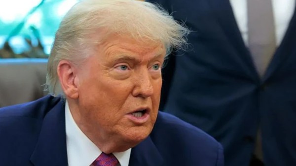 ترامب يقرر عدم ضرب إيران بعد إلغاء عمليات الإعدام ويتواصل مع نتنياهو