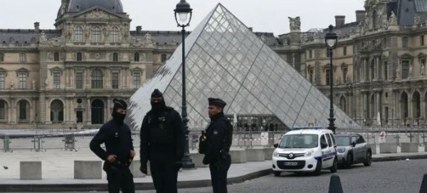 3 أشهر على سرقة اللوفر... اللصوص خلف القضبان والمسروقات مصيرها مجهول