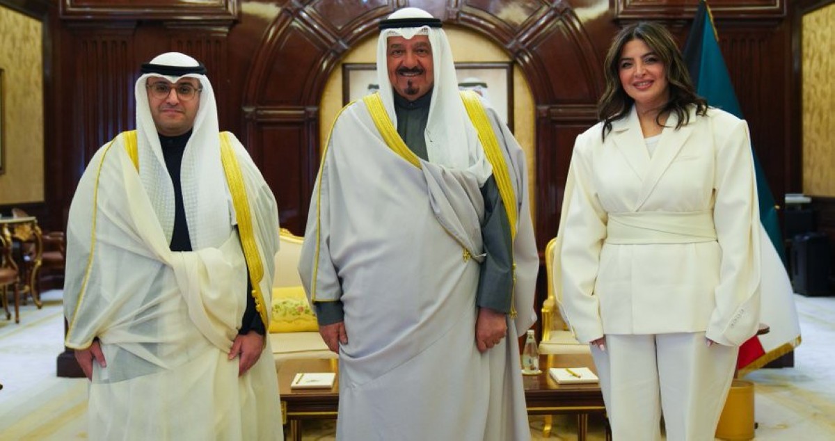 سمو رئيس الوزراء يستقبل وزير 'البلدية' ومدير عام بلدية الكويت