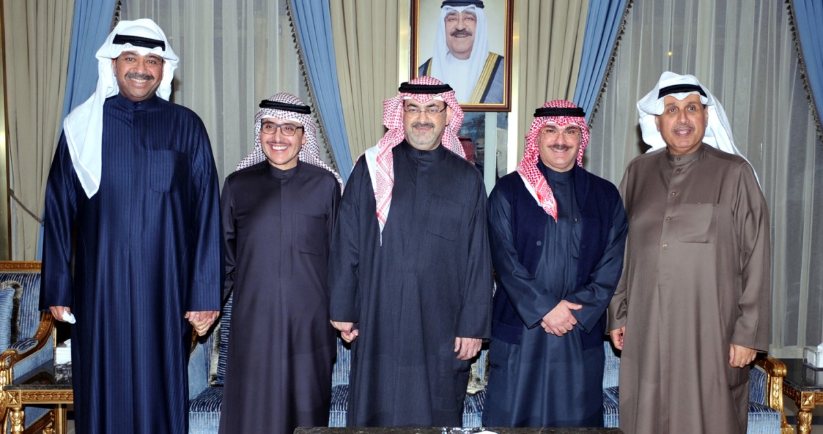 حمد جابر العلي يستقبل ضيوف ديوانه