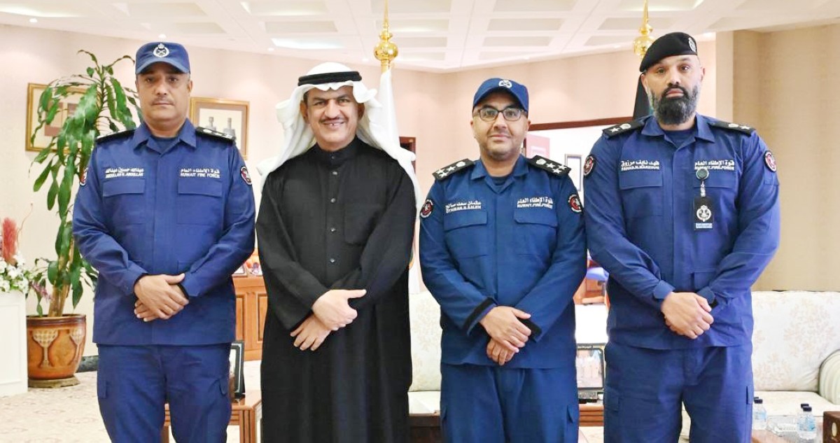 محافظ الجهراء بحث دعم منظومة السلامة مع قيادات قطاع مكافحة الحرائق