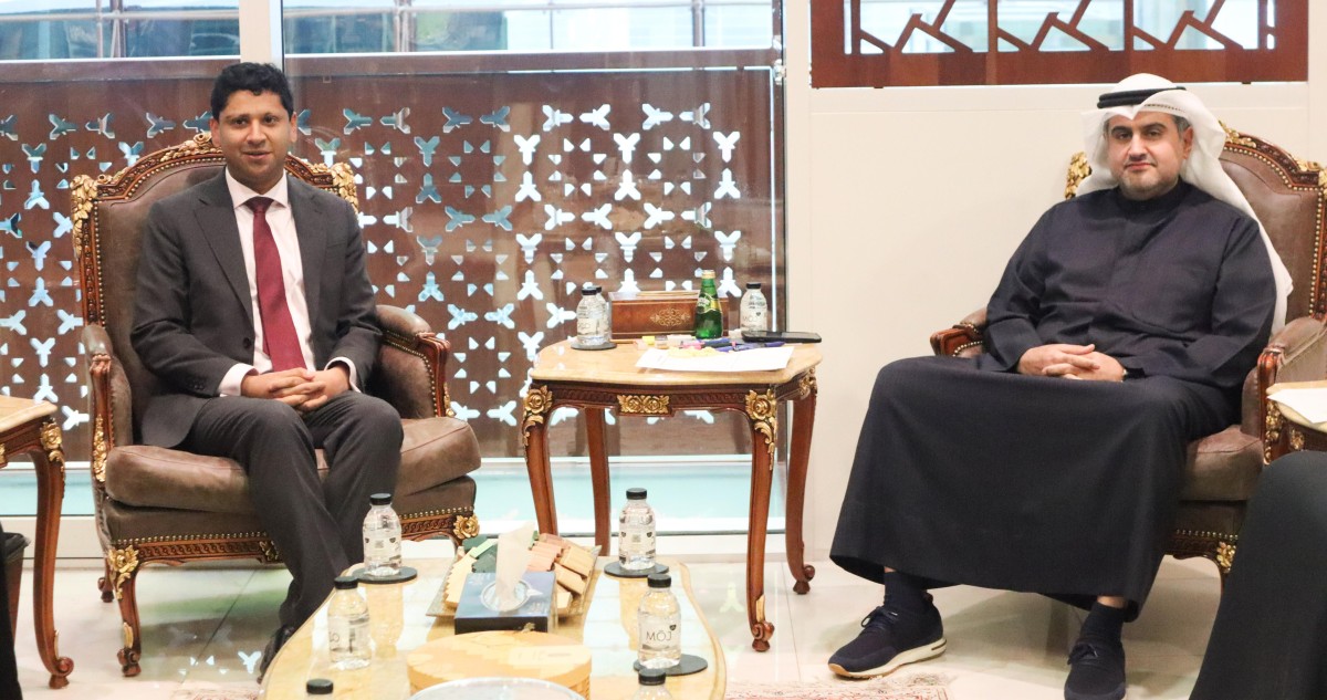 وزير العدل بحث مع سفير المملكة المتحدة دعم الشراكة القانونية والقضائية بين البلدين