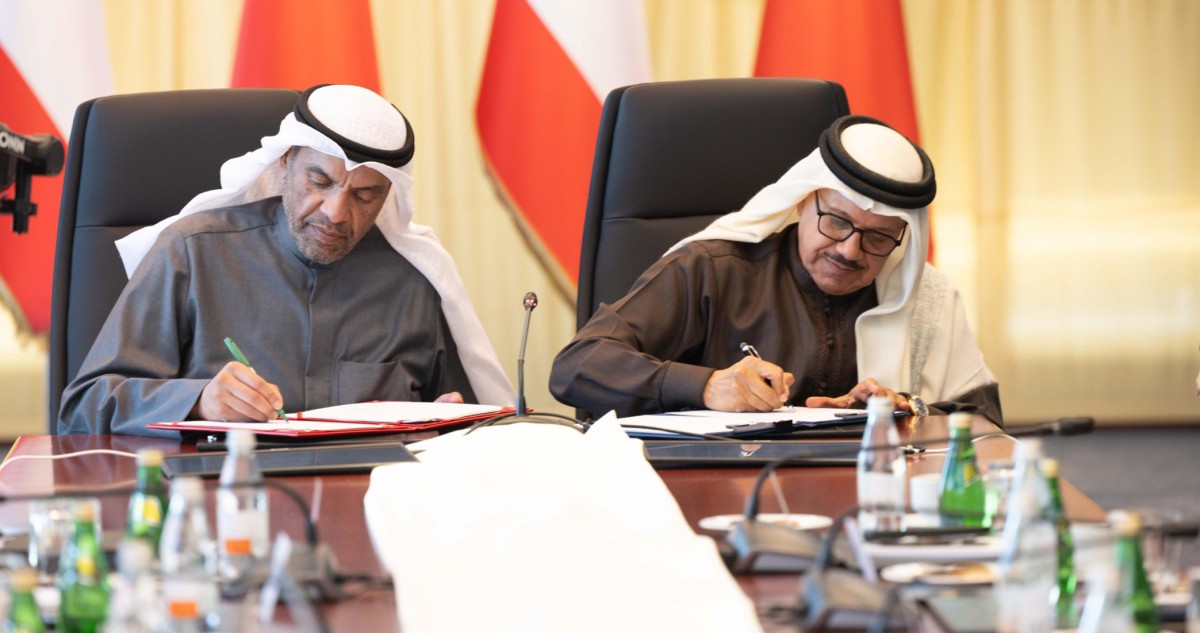 وزير الخارجية يبحث ونظيره البحريني المستجدات الإقليمية