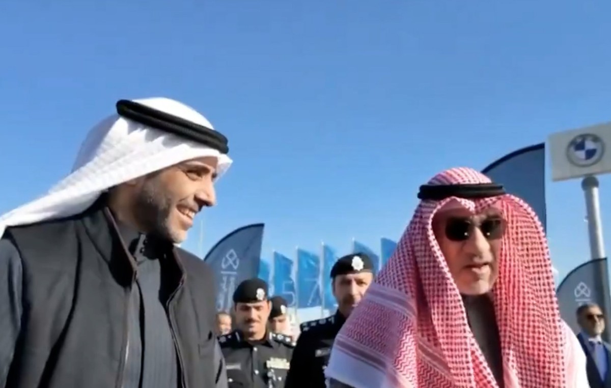 'الداخلية' تتسلم دوريات حديثة مقدّمة من شركة علي الغانم وأولاده