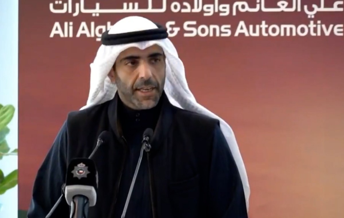 'الداخلية' تتسلم دوريات حديثة مقدّمة من شركة علي الغانم وأولاده