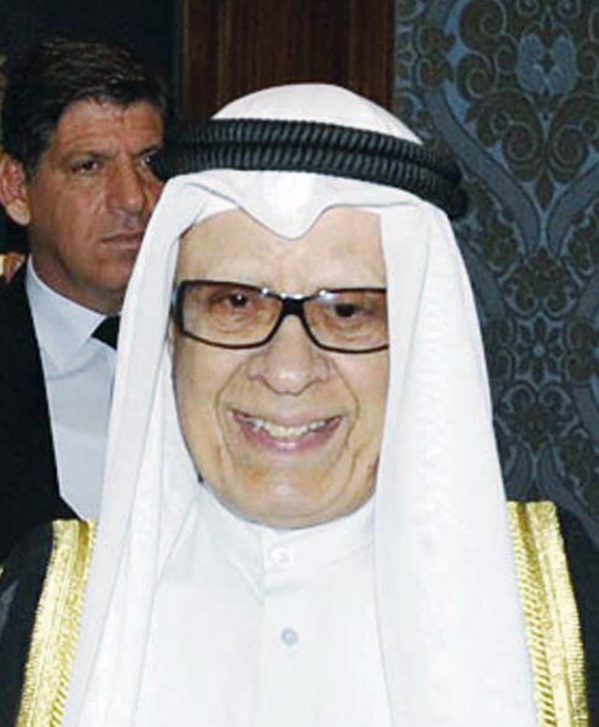 الجارالله يستقبل السفير العُماني ويتلقى اتصالات من حمد جابر العلي ومحمد الخالد وعبدالله السالم وفصيل الحمود... وأصدقاء