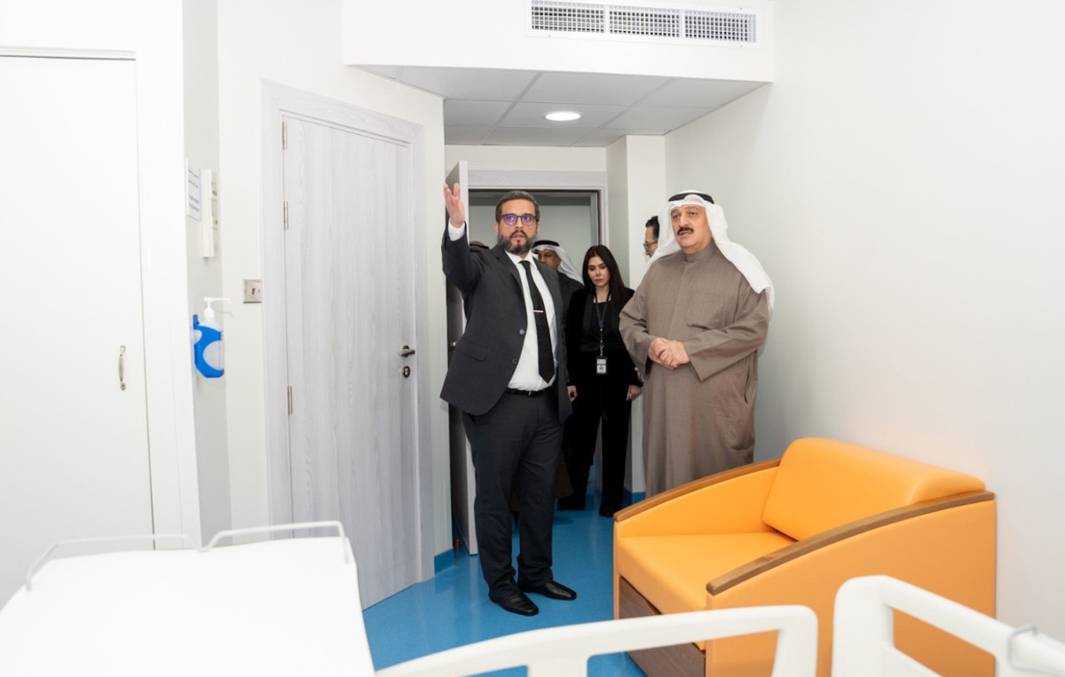 وزير الصحة يفتتح جناح الجراحة الجديد في المستشفى الأميري