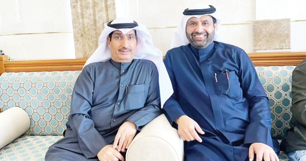 وفود مراكز التسويق يعاينون المنتج الزراعي ميدانياً