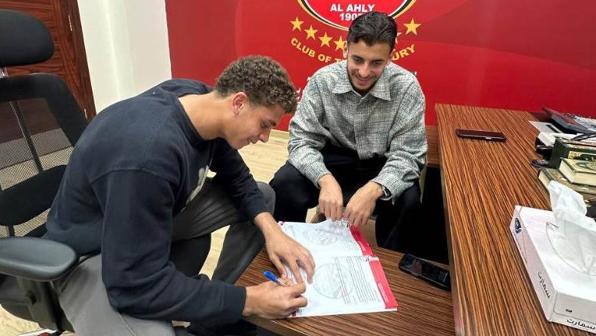 حمزة عبدالكريم ينتقل رسمياً إلى برشلونة