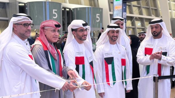 السفير الغنيم يشارك في فعالية "الإمارات و الكويت.. إخوة للأبد" بمطار #أبوظبي 